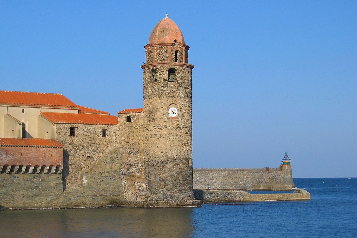 En croisière privée au large de Collioure et de la Côte Vermeille