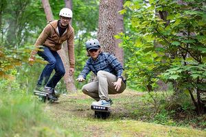 Initiez-vous au Onewheel à Hardelot, le long de la Manche