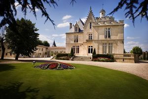 Atelier de vinification au Château Pape Clément à Pessac