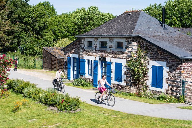 Visite insolite de Rennes à vélo et en petit groupe