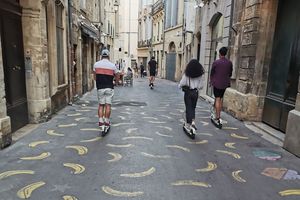 Découvrez Montpellier en trottinette électrique avec un guide