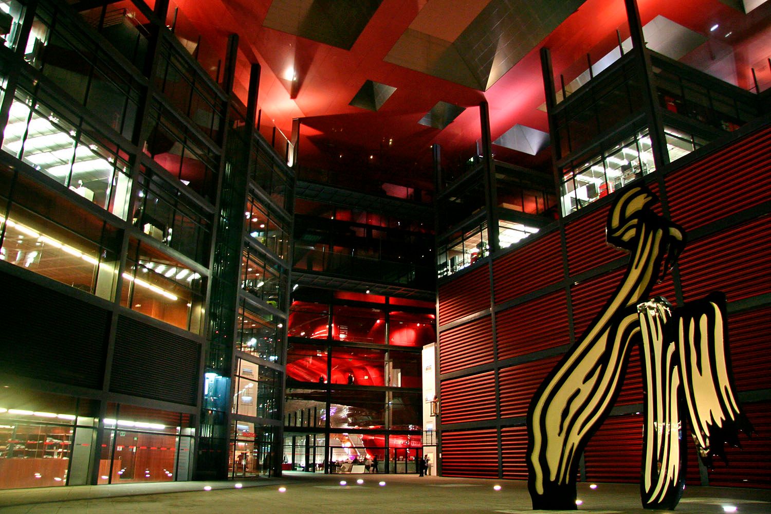 Sculpture de Roy Lichtenstein au Museo Reina Sofia à Madrid
