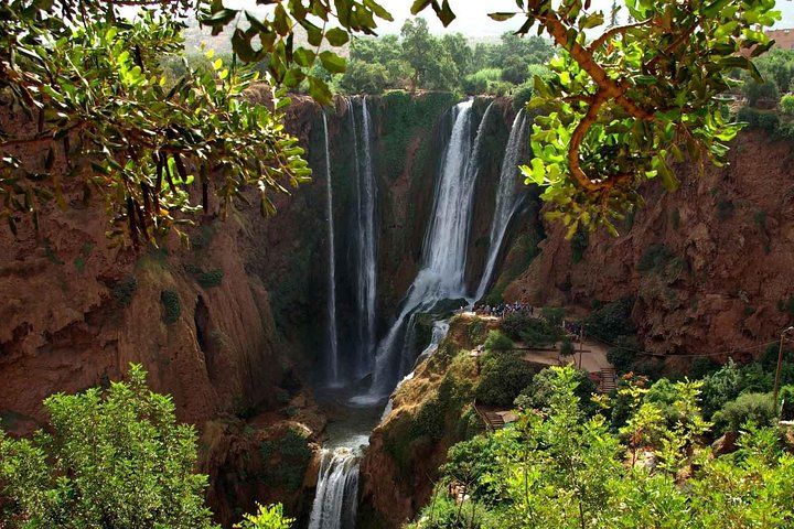 Excursion d'une journée de Marrakech aux cascades d'Ouzoud avec un guide de randonnée