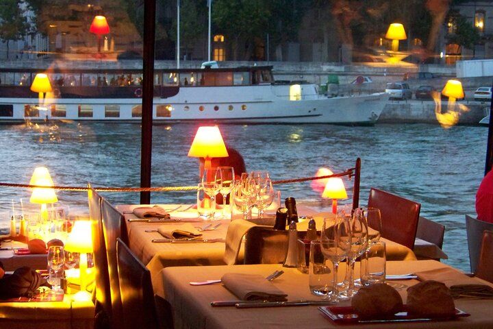 Felouque de luxe sur le Nil avec déjeuner ou dîner au Caire