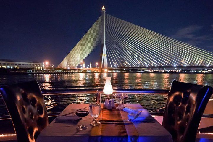 Dîner-croisière sur le fleuve Chao Phraya à Bangkok