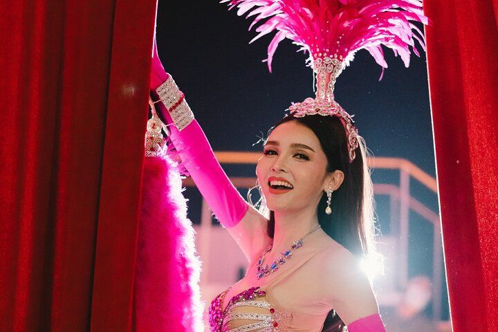 Spectacle de cabaret au Golden Dome à Bangkok