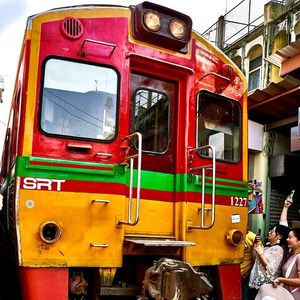 Excursion au marché flottant et au Railway Market à Bangkok