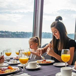 Croisière brunch sur le Saint-Laurent à Québec