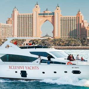 Visite de la marina de Dubaï en yacht de luxe