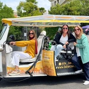 Visite de Madrid en tuk-tuk avec guide francophone